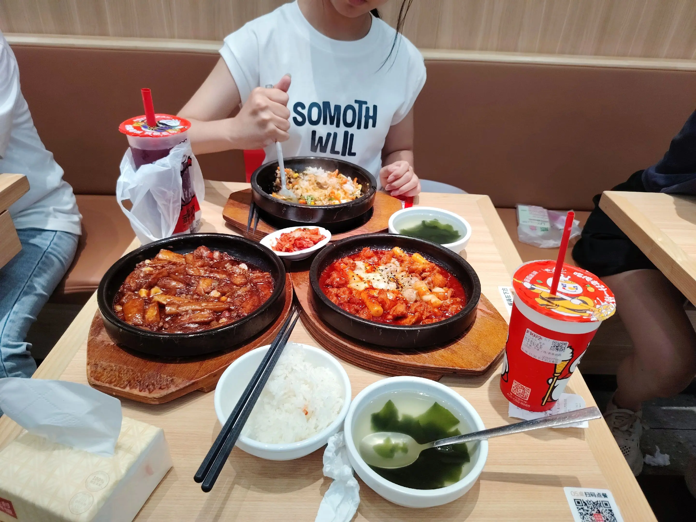 最幸福的饭搭子！温暖的抱抱！