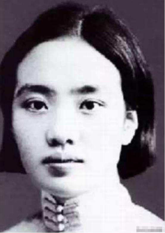 1974年，彭德怀临终前，提出想见见浦安修，然而，浦安修却说：“不见了，没必要！