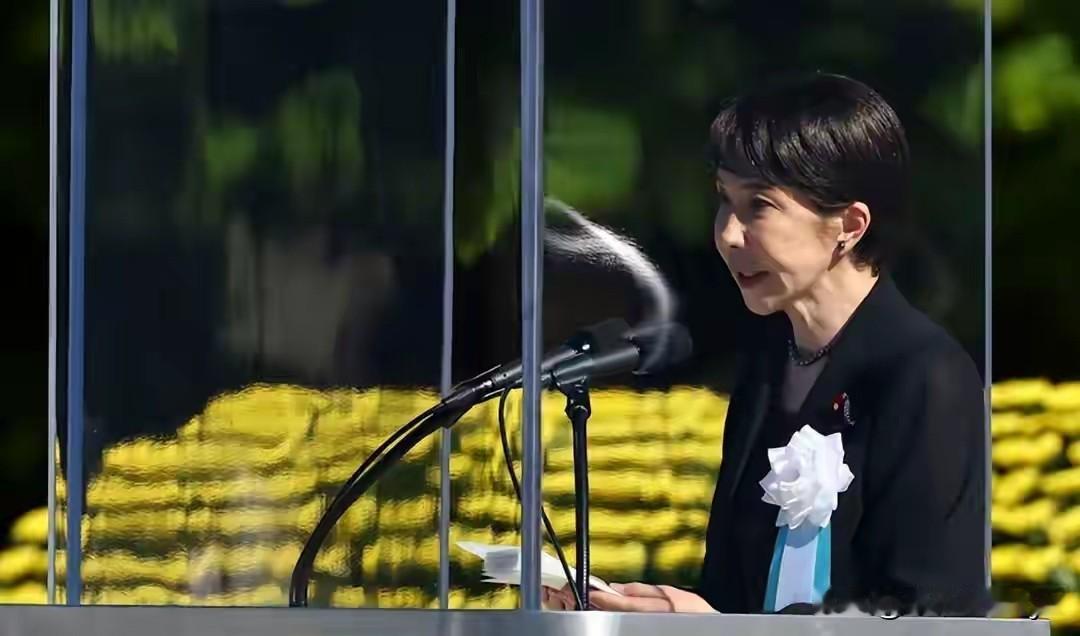日本官方在纪念广岛、长崎核爆时，往往刻意将核爆史从日本对外发动侵略战争的大背景中