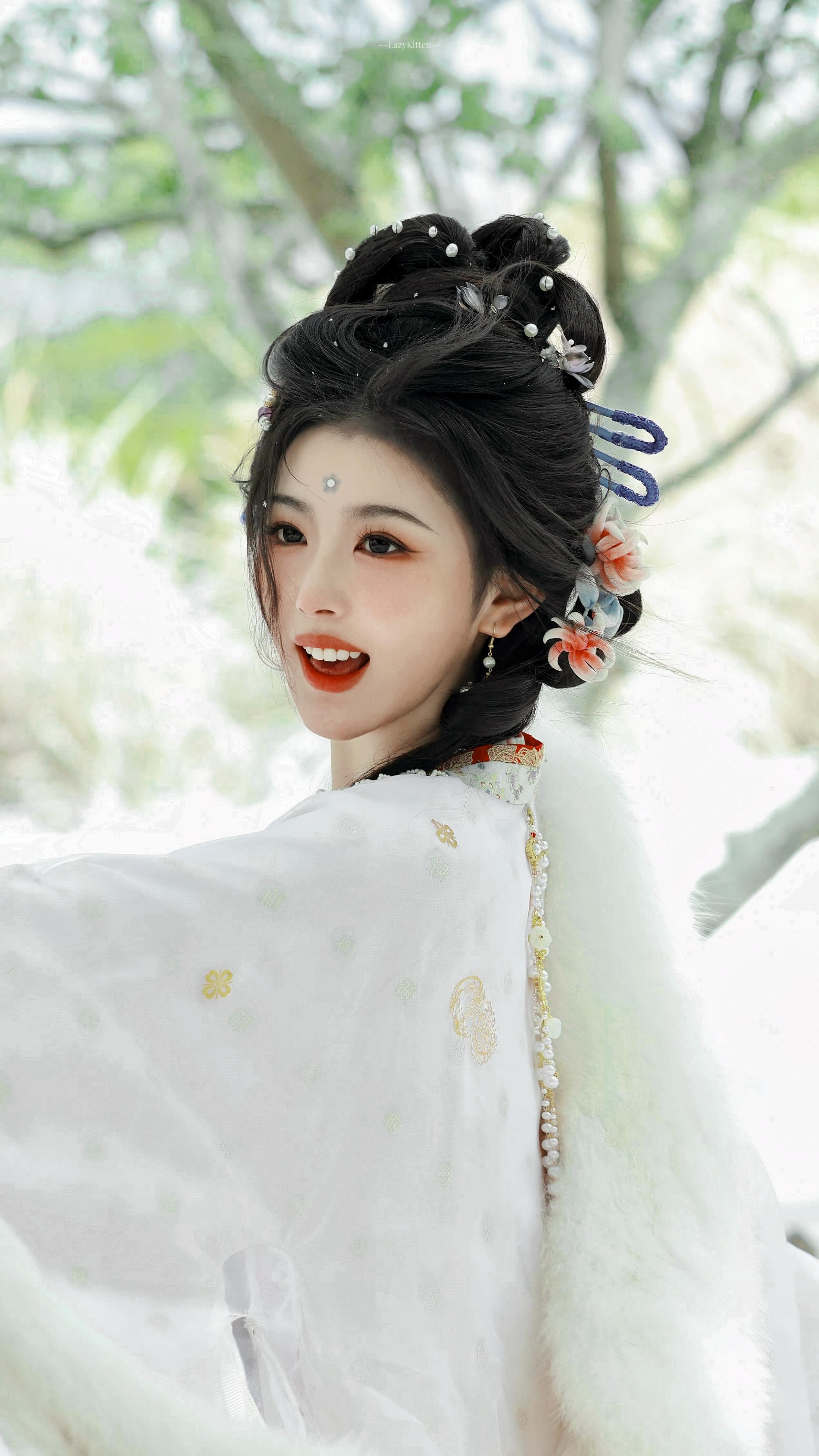 孔雪儿你让我在外面很有面子孔雪儿俞浅浅回到现代了孔雪儿这活动状态真的绝了！生图超