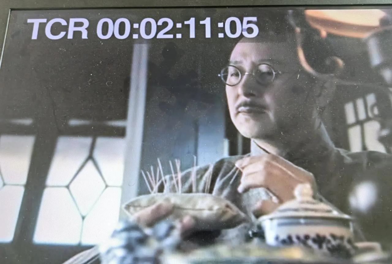 工地的三大喜之一又来了，实在无聊，又觉得最近没有什么好看的电视剧，于是乎就追送审