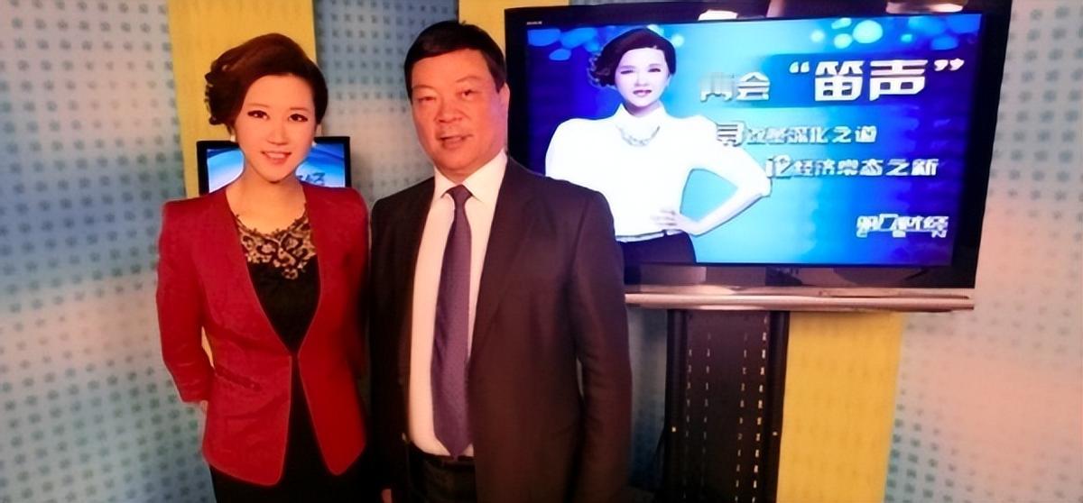 “继母才是高手！”她嫁入豪门，对方是年事已高的一家之主。连育数子后随夫定居海外，