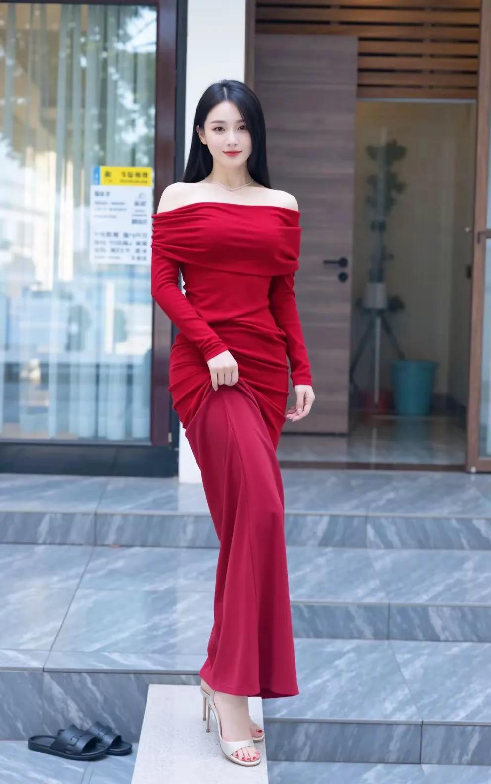 优雅红裙，尽显女性魅力💃