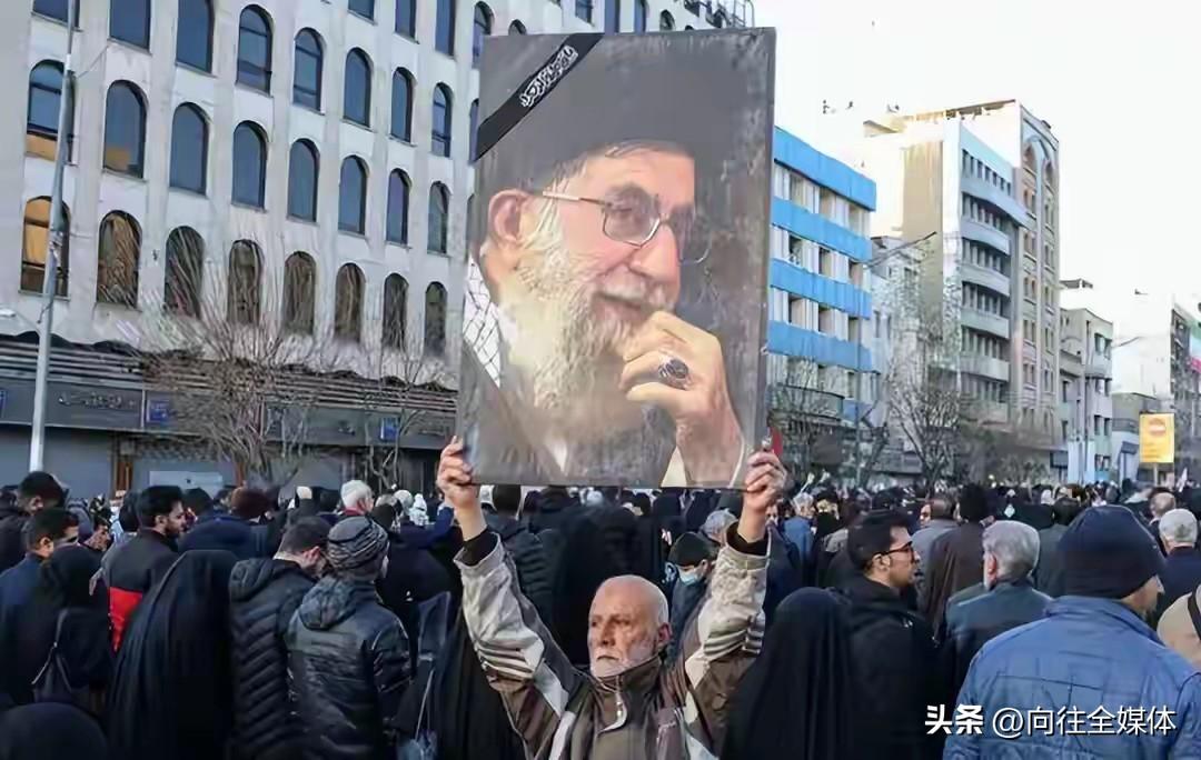 一针见血！解放军点明伊朗惨败真相，揭开美国不敢对华动手的底牌
 
中东战火惨烈，