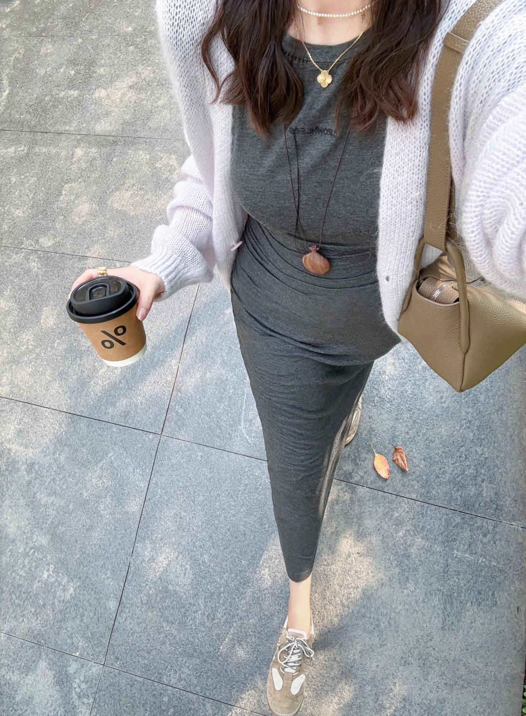 早秋纸片人CP 肯豆裙➕开衫｜韩女穿搭好绝！