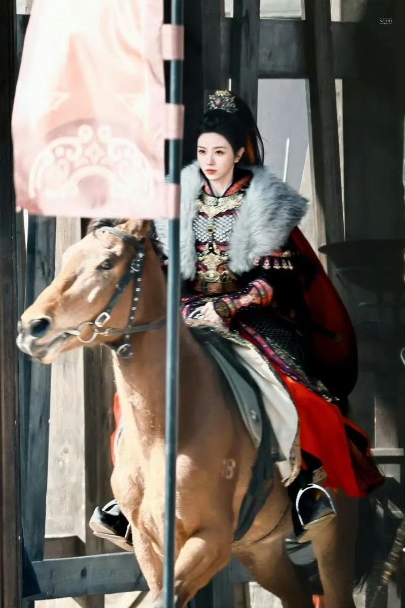 娱乐圈大事件汇总！顶流出圈、新剧爆火、代言官宣，瓜友速来前排
 
娱乐圈近期热度