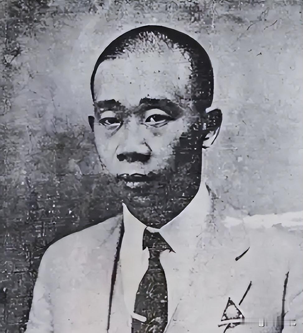 五千银元骗走一代贵州王！老蒋双面权谋，转身一招斩草除根
 
1935 年，王家烈