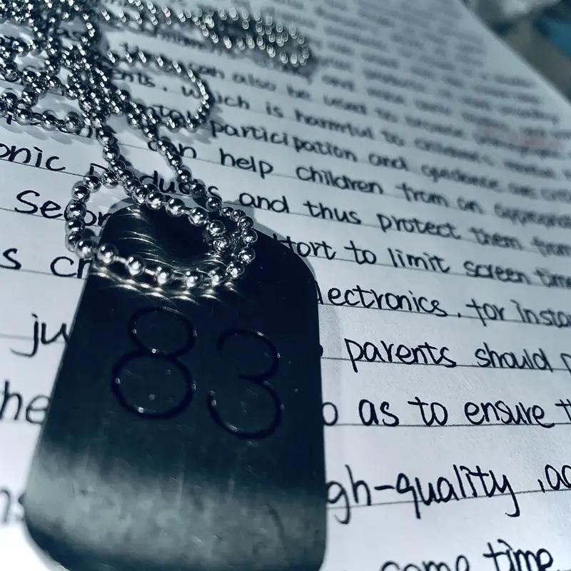 美西方媒体这下可坐不住了，眼看着中国技术产品又好又便宜，根本割不了咱们的“韭菜”