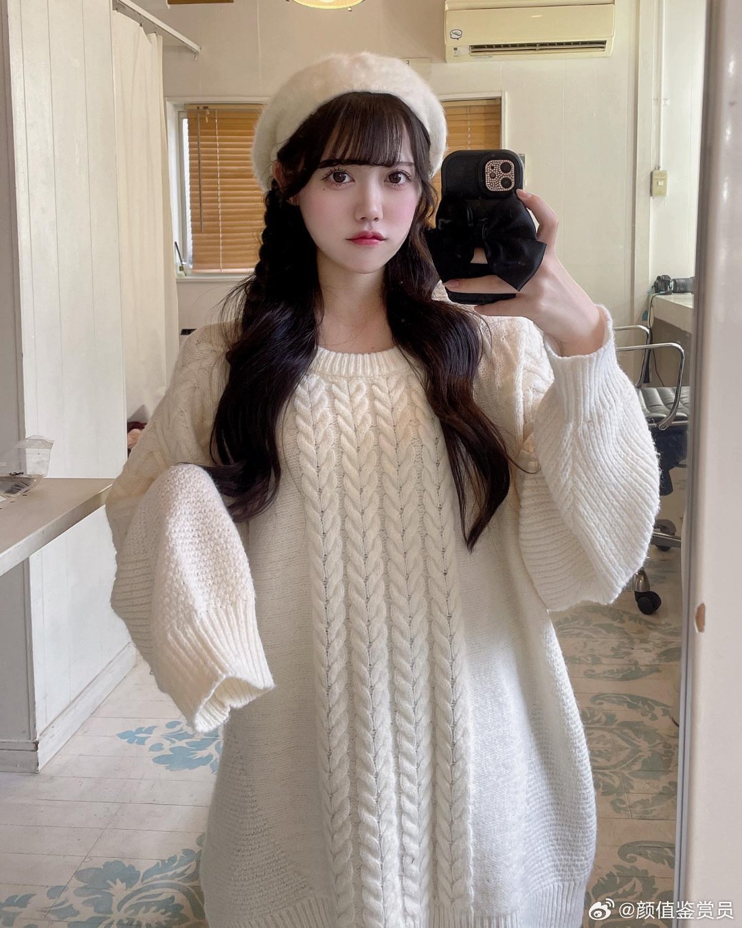 白到发光的高颜值美女，你爱了吗？ 