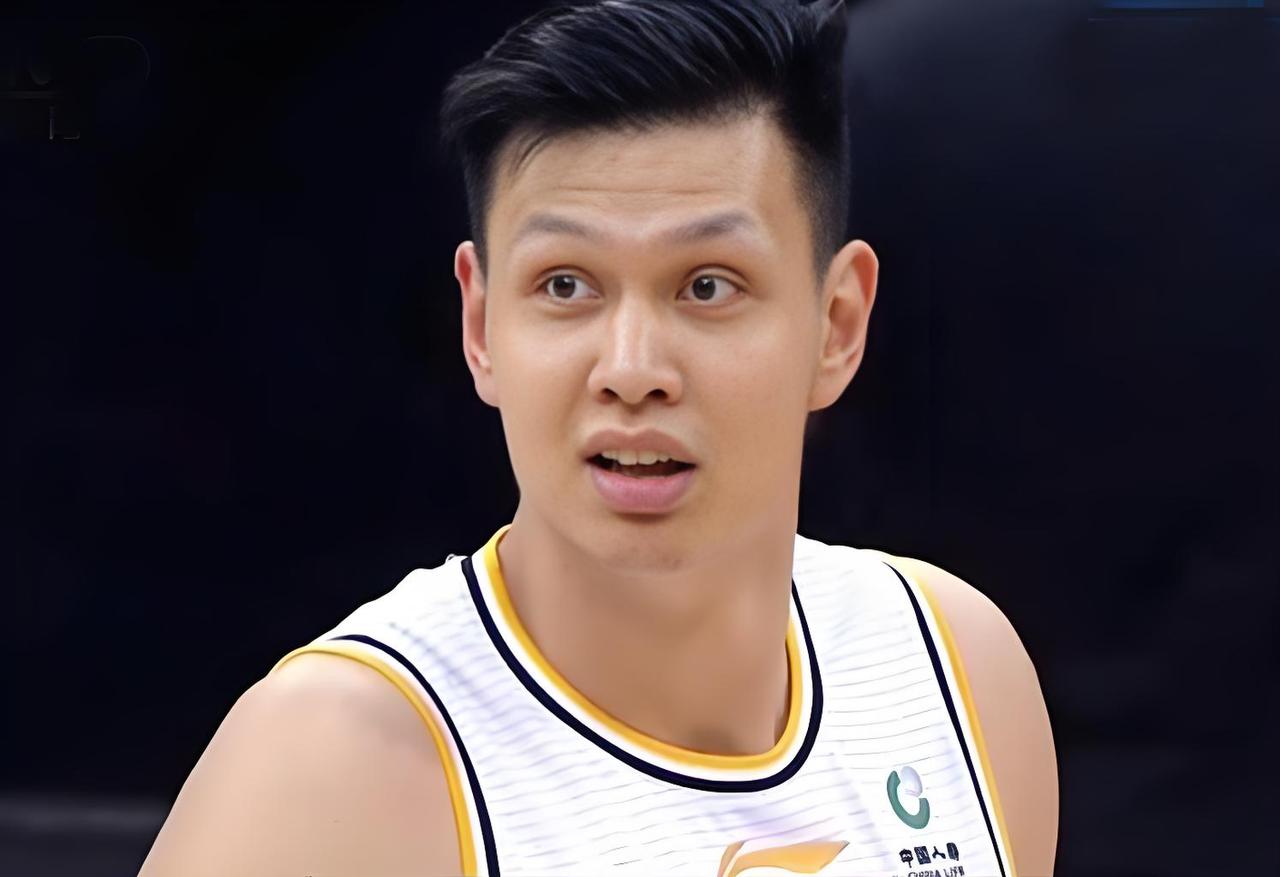 许钟豪代理主帅，会给宁波男篮带来什么变化？
宁波富邦俱乐部已经官宣，斯科蒂奇不再