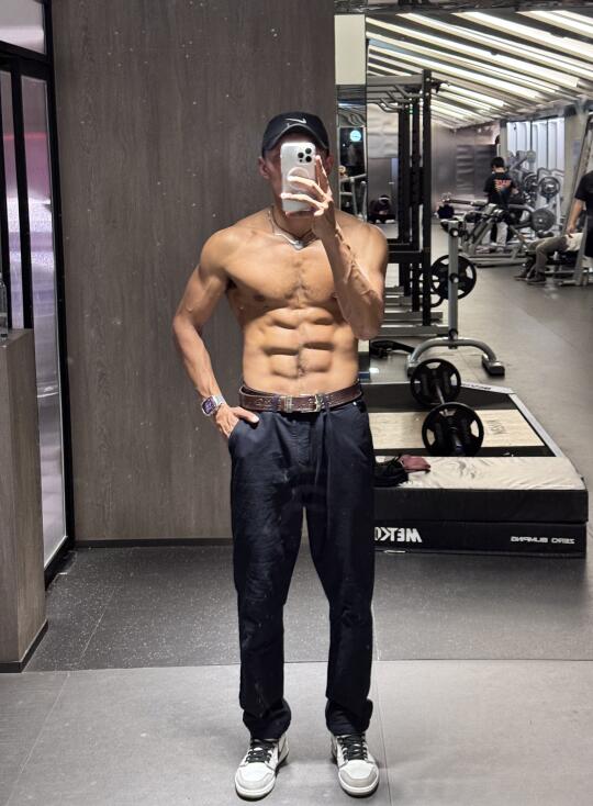 健身不焦虑腹肌