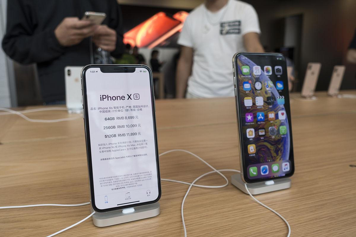 2025年12月18日，海南封关首日，iPhone17系列因叠加免税店补贴及地方