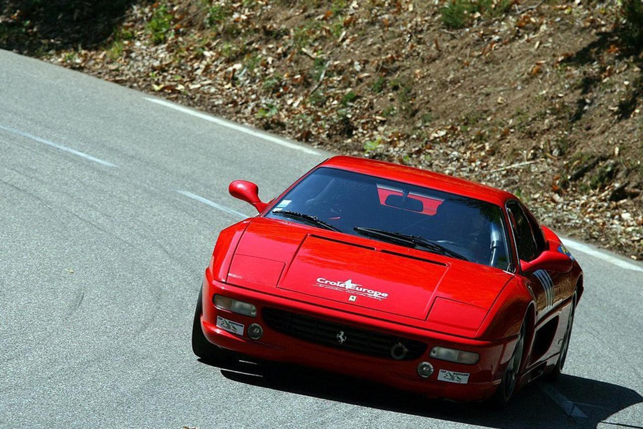 一篇汽车贴膜全教程，贴太阳膜千万不能将就！
我要告诉所有人：太阳膜千万不能将就！