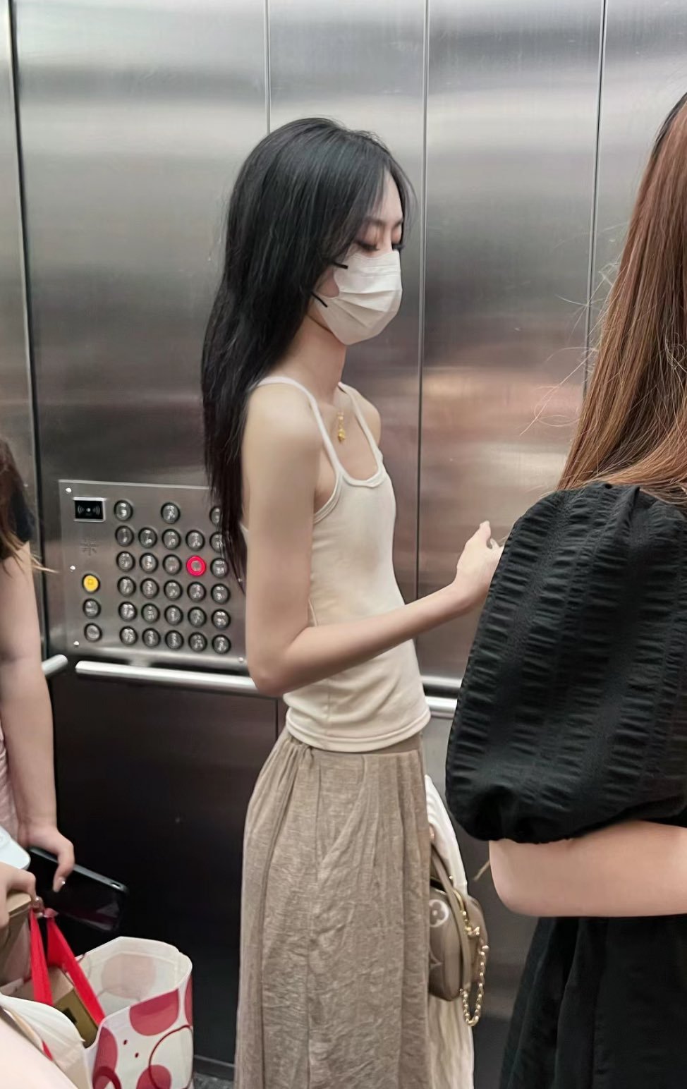 这世界没有你在乎的人了吗 
