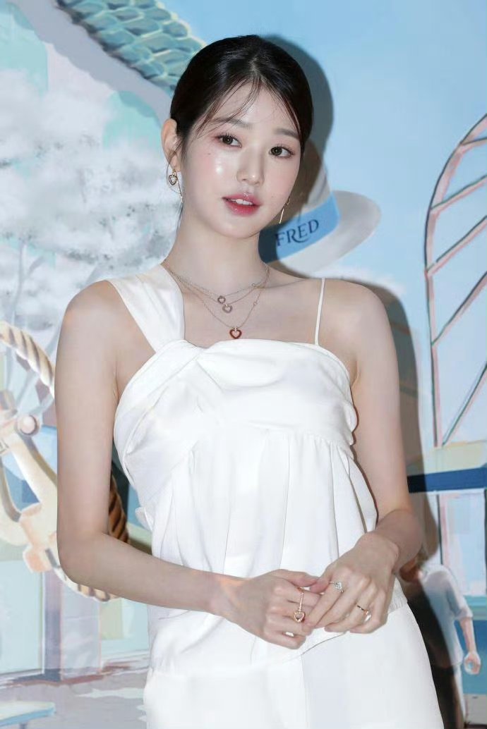 张元英韩国油脸妆 很顶