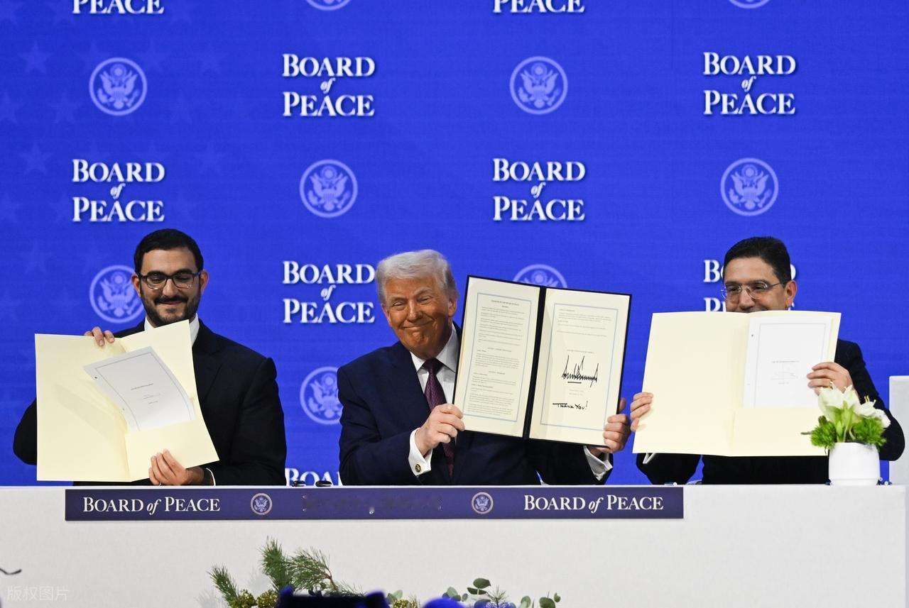 19国扎堆签“和平章程”，偏偏漏掉最关键的巴以？美国在达沃斯这波操作，到底是真促