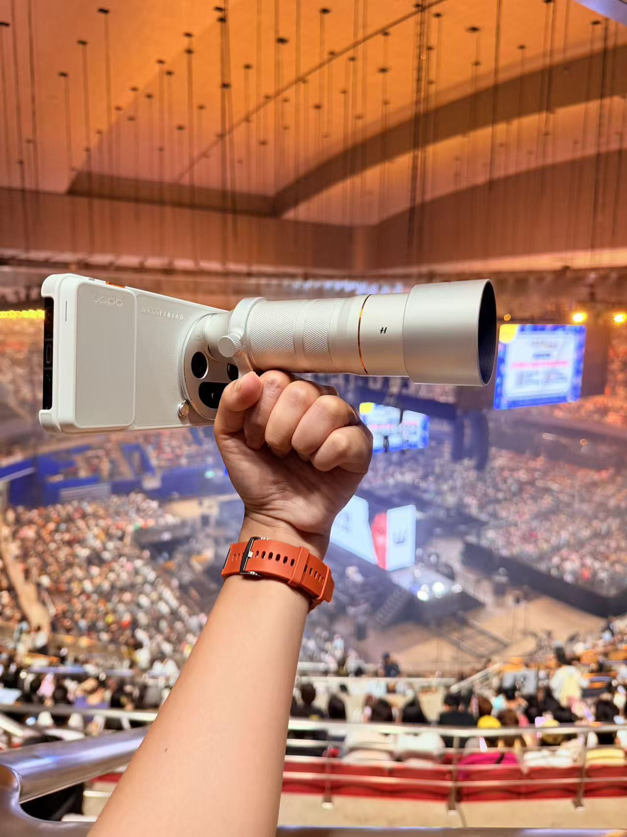 李宇春武汉站，X9U+增距镜看台倒数第八排怎么样？
演唱会live 李宇春202