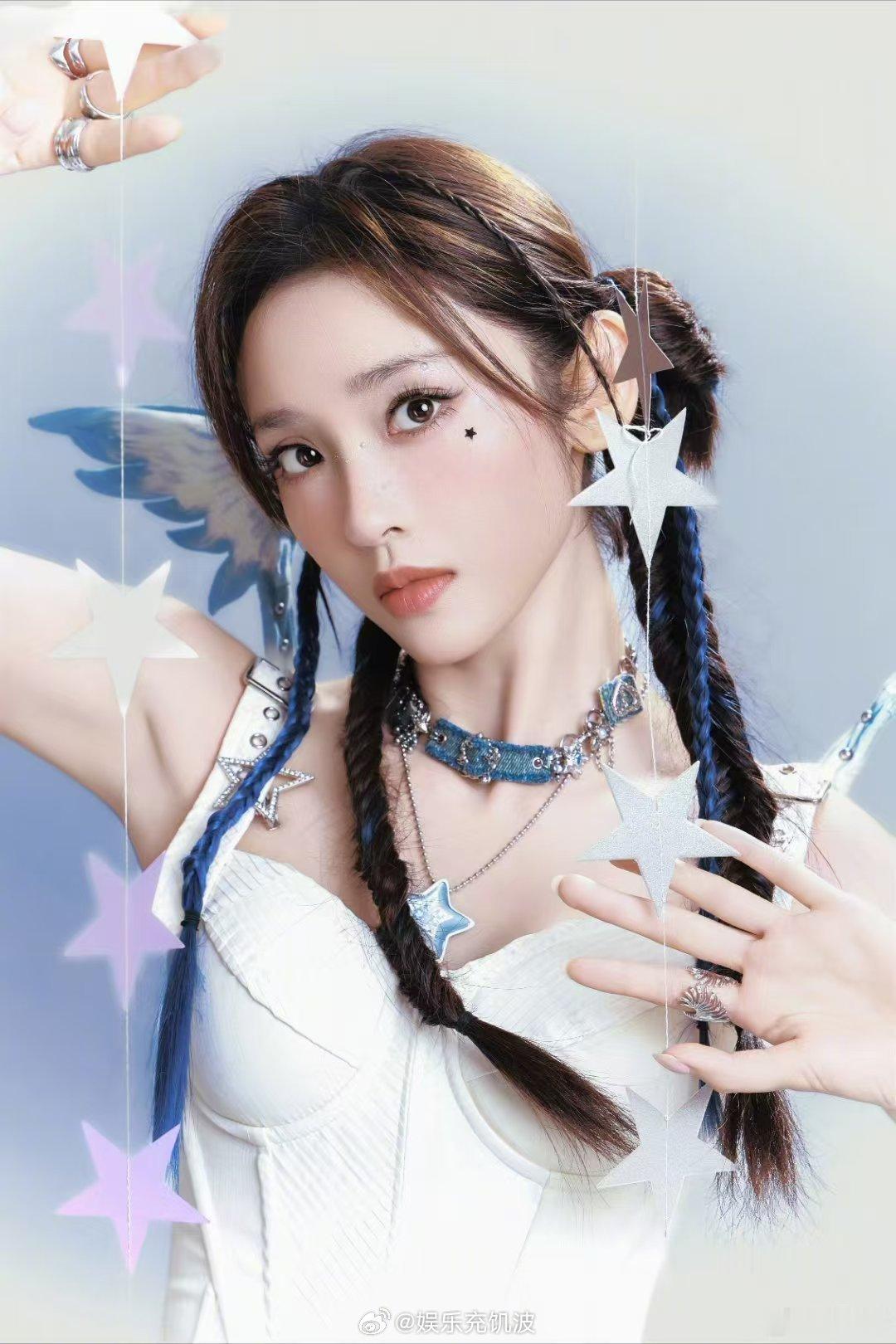 唐艺昕进步好大乘风2026舞台表现力持续升级，唐艺昕用心打磨每一个细节，一路走来
