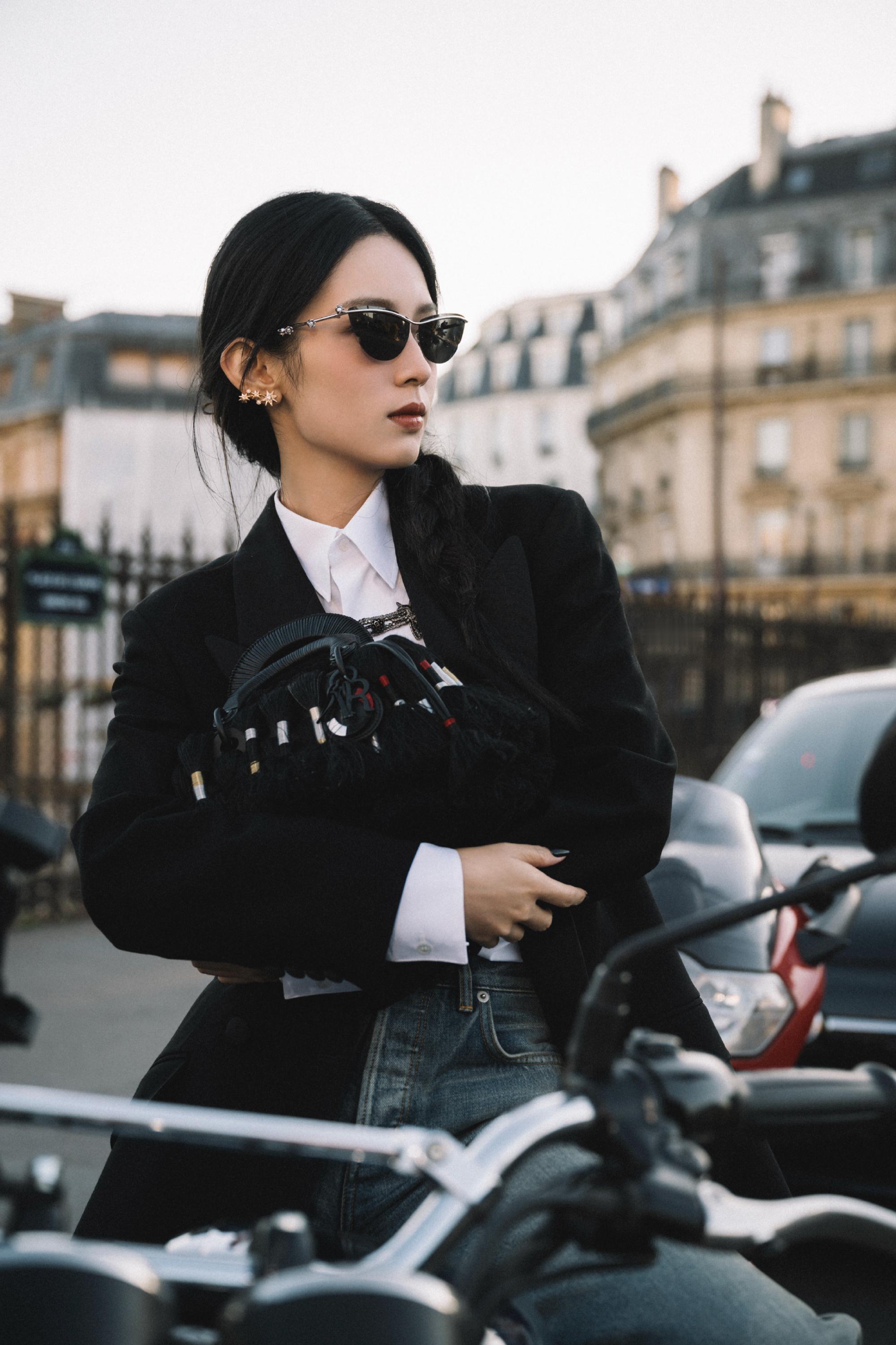 周也 x Dior Spring/Summer 2026 Show 昨晚的红玫瑰