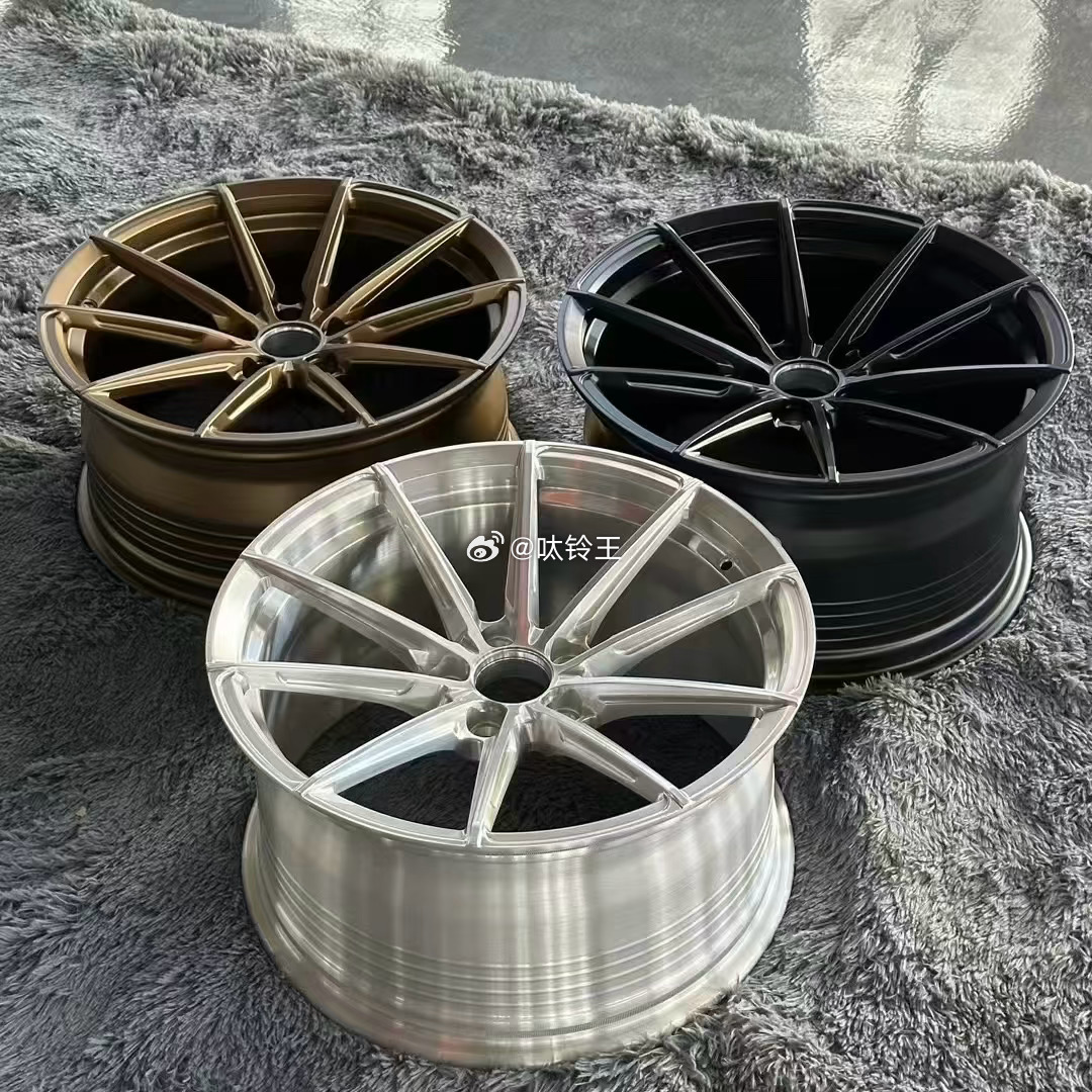 别人都在等放假，而我在等你下单，月头搞业绩，一心[爱心]只为业绩大胆问价有惊喜?