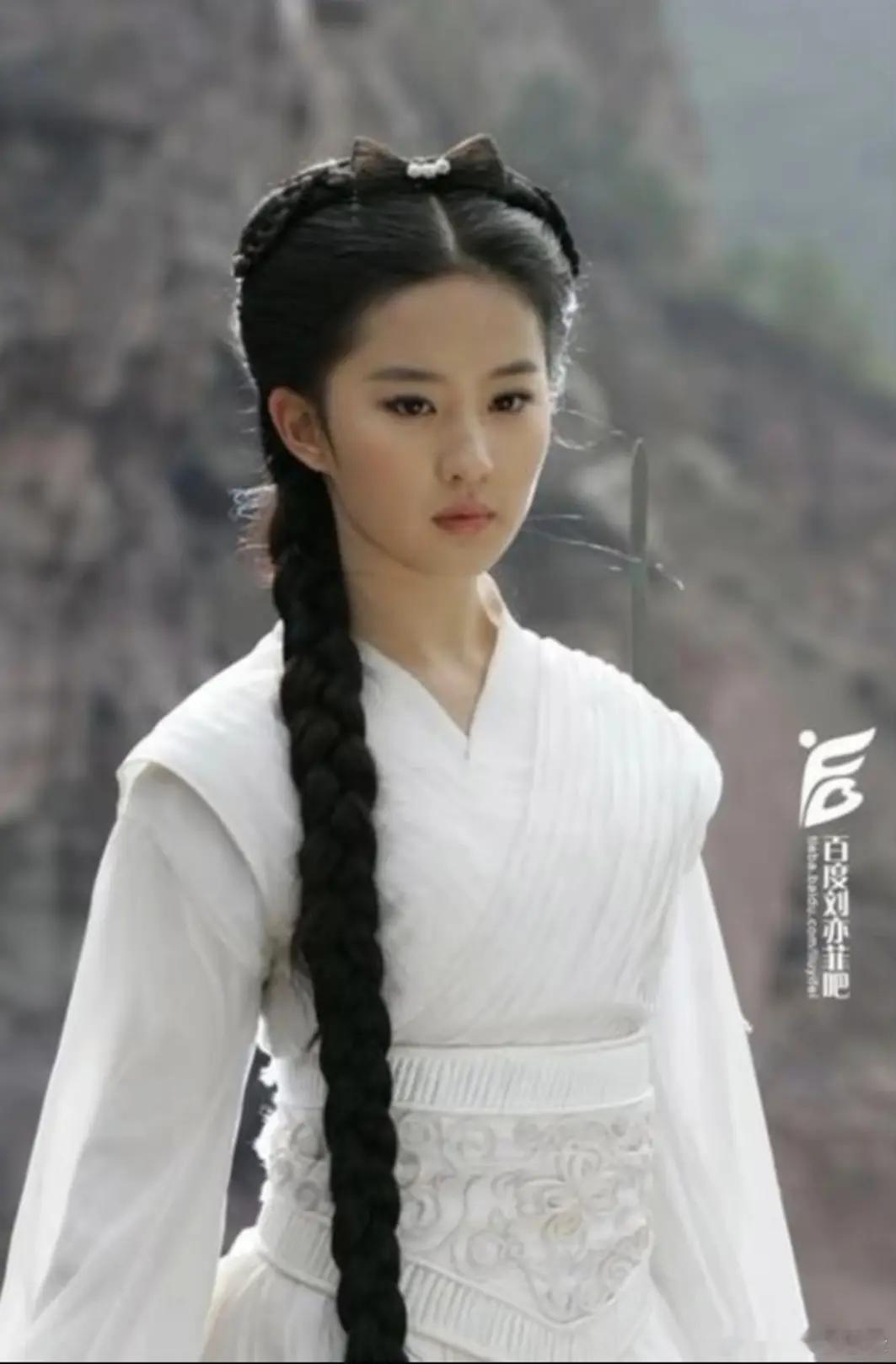 14岁就美成这样吗 