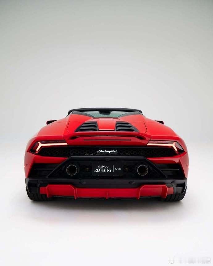兰博基尼 Huracán EVO RWD Spyder，简直就是汽车界的猛兽！在