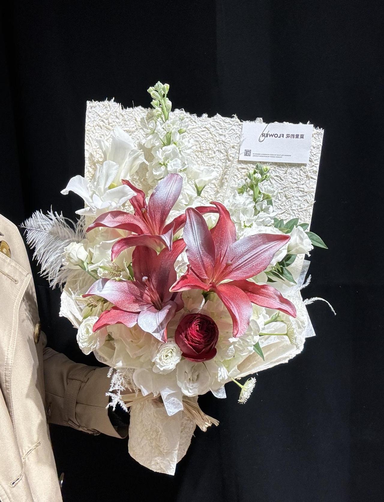 春雪
大雪纷飞时你会想起谁
是南方的雪
广州花店
从化花店
生活美学
审美积累