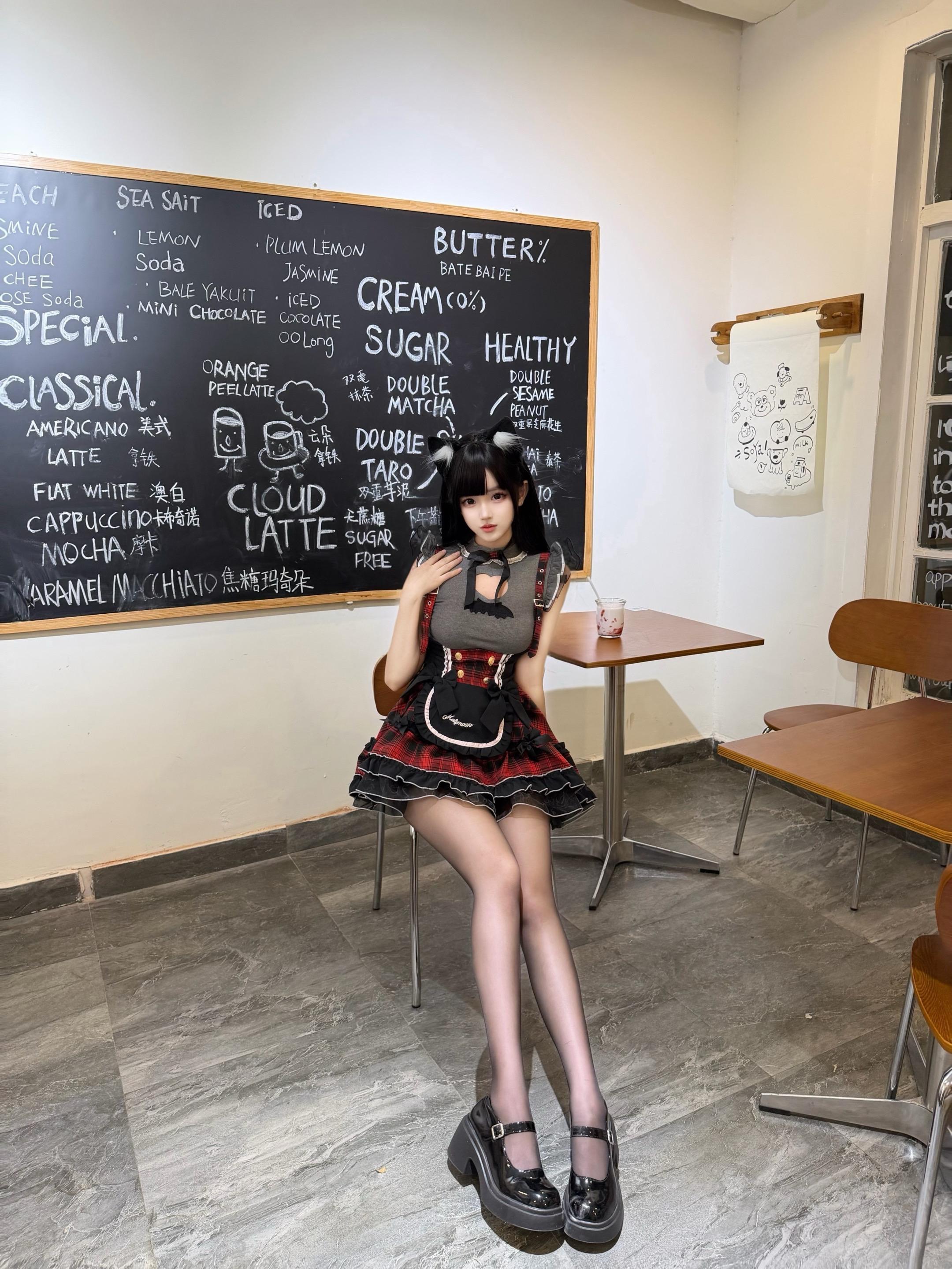 男生会穿搭真的比脸重要比如我就对穿DICH-9重型头盔＋特里克MAS2...