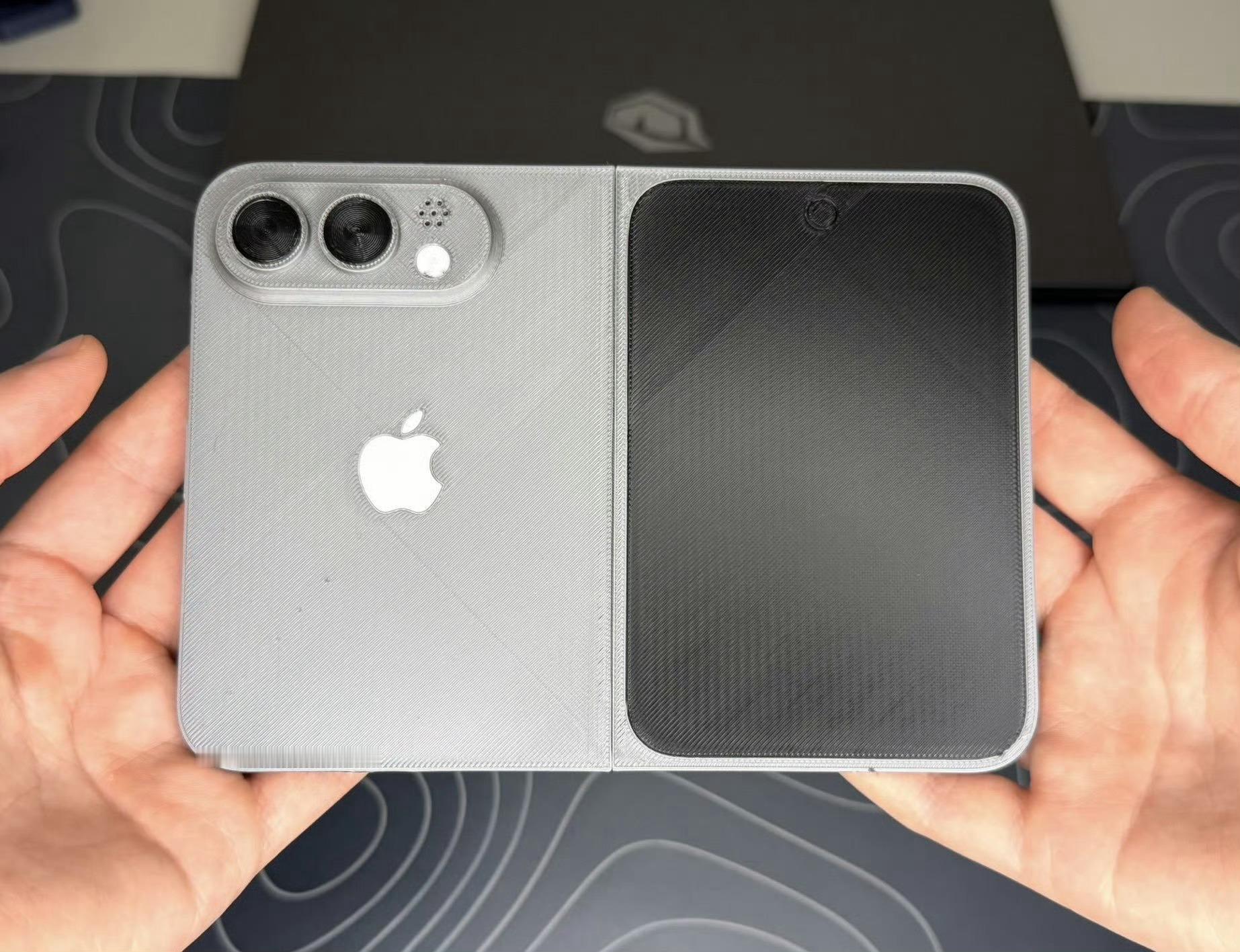 折叠屏iPhone外观实锤点点赞看有多少粉丝喜欢iphone折叠屏，要不要安排一