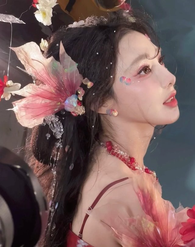 不是我说，这也太哇塞了!彭小苒[超话] ​​​