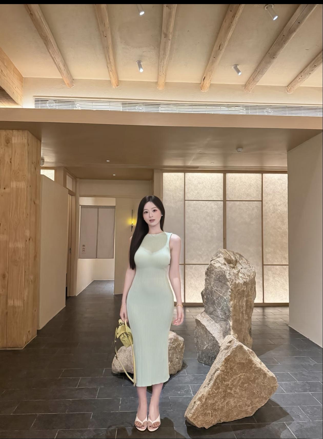 优雅的气质，令人心醉神迷