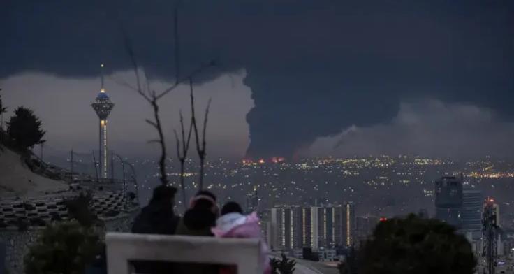 美国和伊朗打到现在，输赢已经很明显了。

2026年春天还没过去，美伊之间的战火