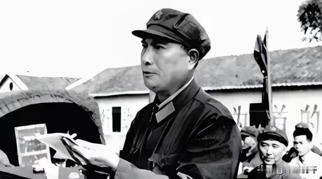 一个刚上任的军委副主席，上任第一件事不是忙军务，而是翻起了毛主席儿子家的药费单子