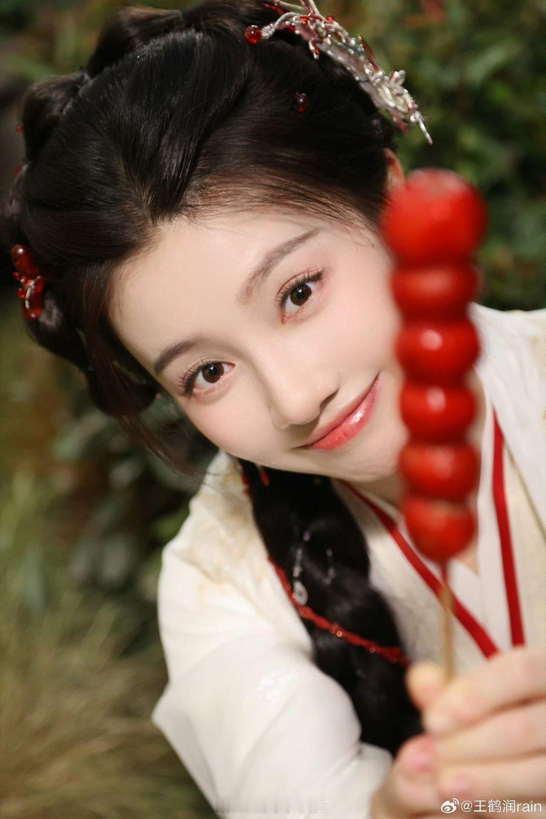 这下轮到王鹤润刀任嘉伦了 从角丽谯的疯批美人，到辛湄的修仙女侠，王鹤润真的很懂如