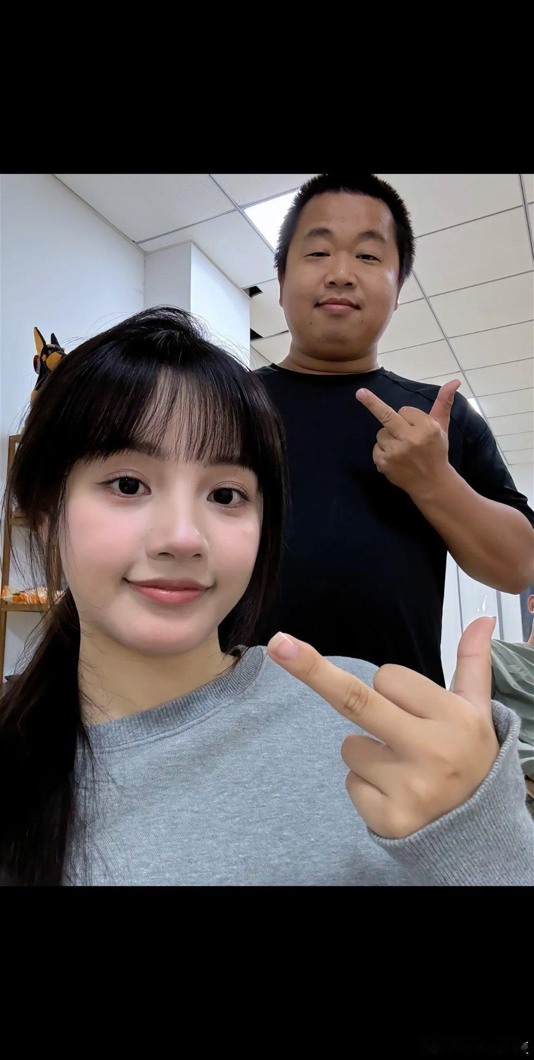 蓝战非好几个平台被禁言，为什么呢？ ​​​