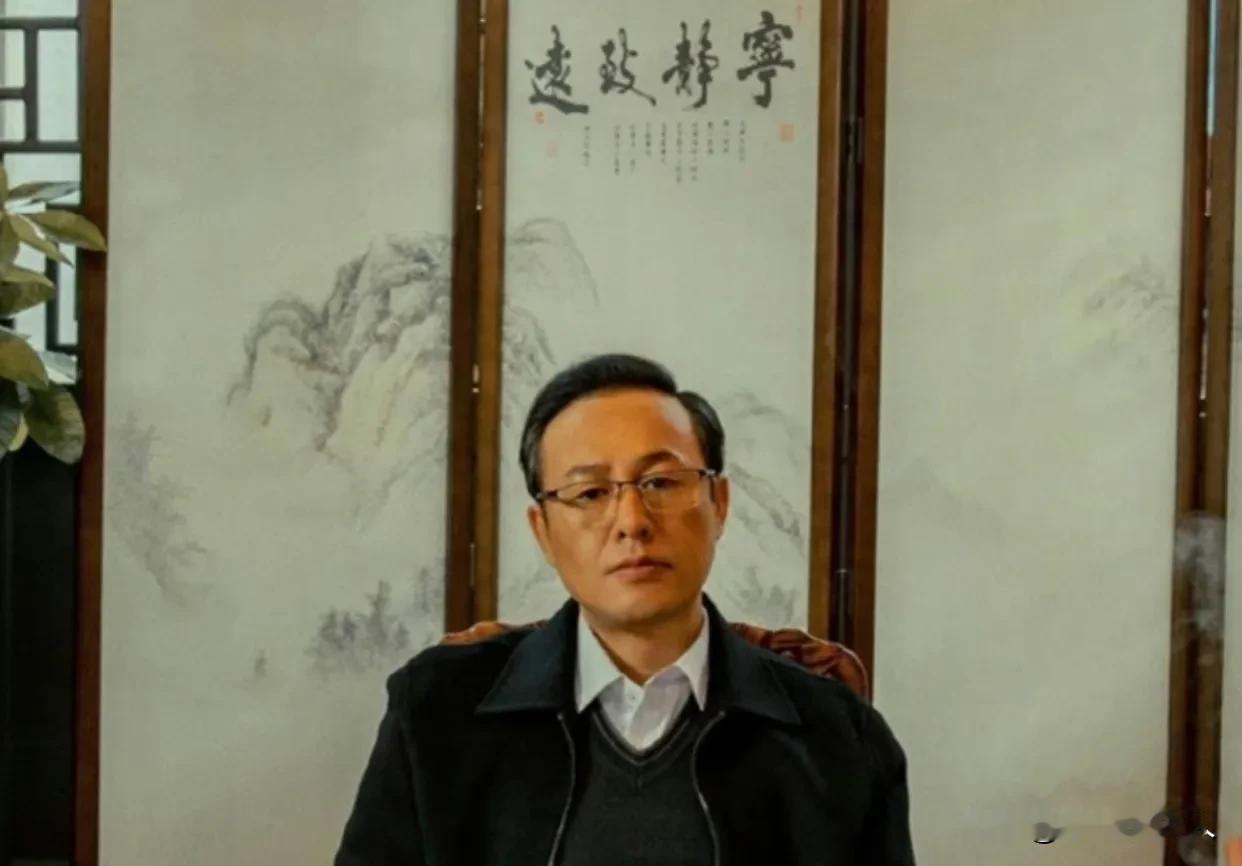 发现个奇怪的事:为什么好多人都喜欢“祁同伟”和“高启强”，反而对正义的“侯亮平”