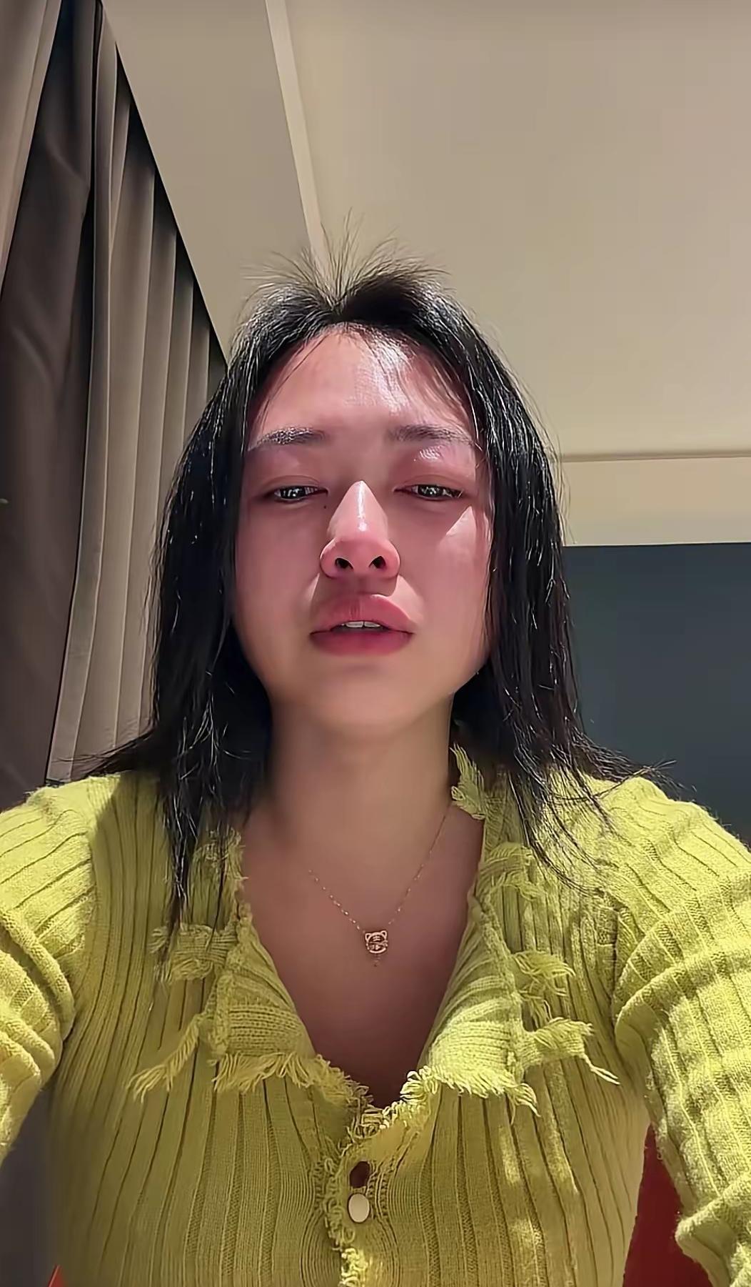 作为男人，真的能理解砸家的那个哥们的。

在外面辛辛苦苦当牛马，回到家还要给老婆