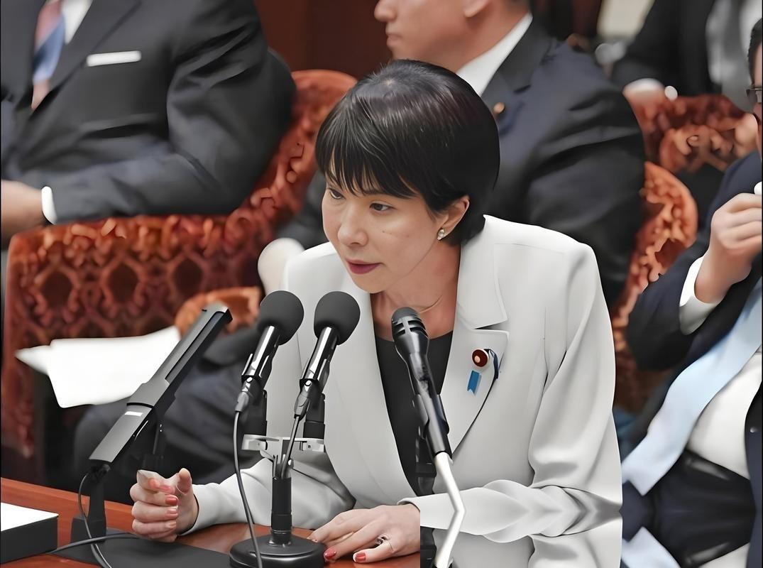真没想到，日本国内的这股“求和”风，吹得比想象中还要急。
眼看着双边关系一路下滑