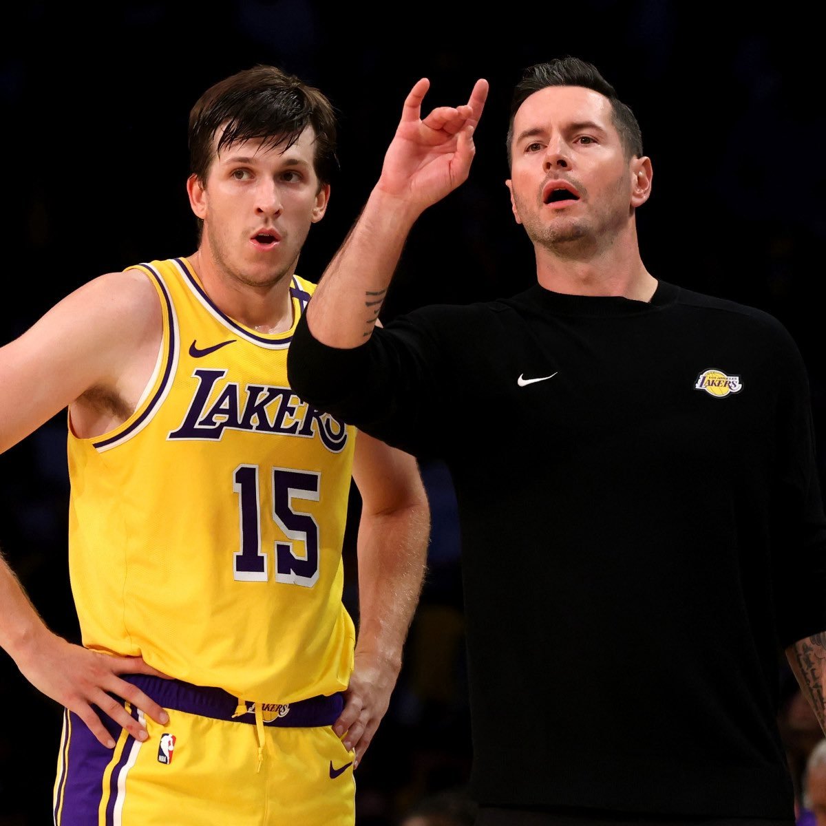 在得知里夫斯的伤情之前，JJ-雷迪克为湖人队设定的目标是获得西部第三。今天雷迪克