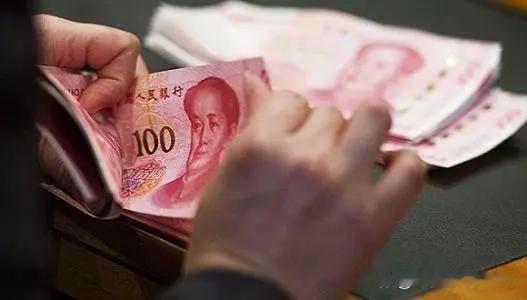 生活中巧用4%法则，真能让钱“花不完”。
       这法则是学者威廉·班根提