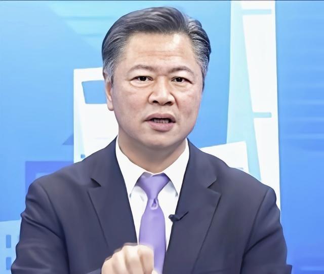 赖岳谦太敢说了，曾直言中国战略思维过时了！ 他曾说：中国大陆过去一直强调自己不怕