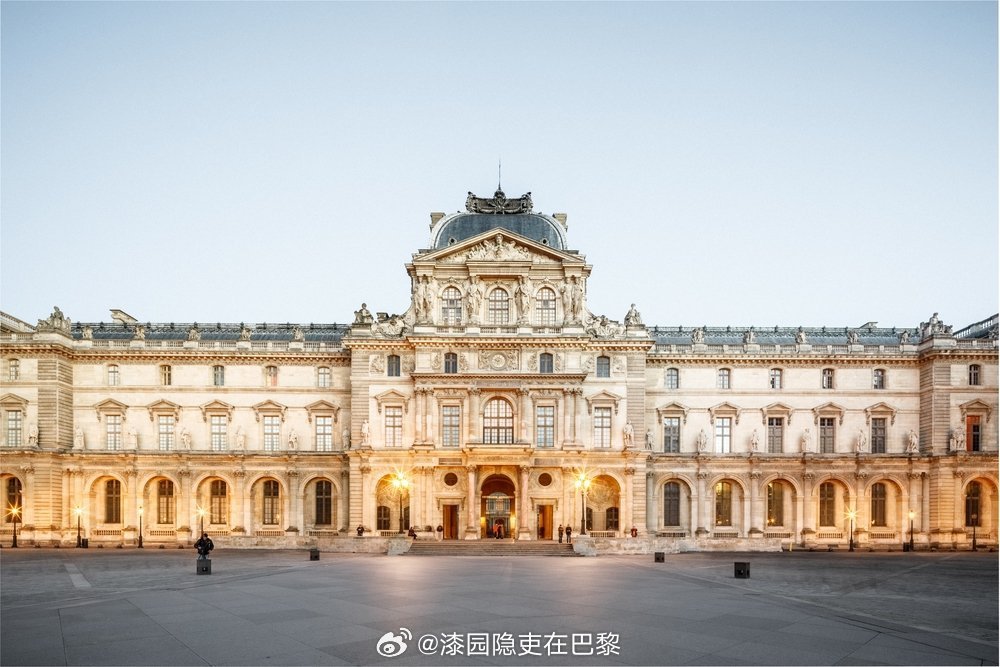 海外新鲜事 巴黎博物馆卢浮宫发文：想“由于酷暑天气，为了确保您在一天中最炎热的时