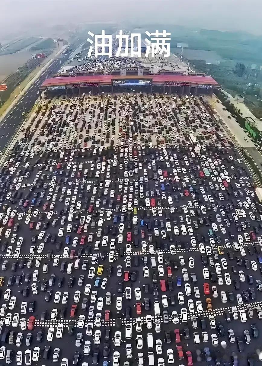 买车不知道选什么颜色的好，看看这图片就不纠结了，白色＞黑色＞红色＞其它色[捂脸]