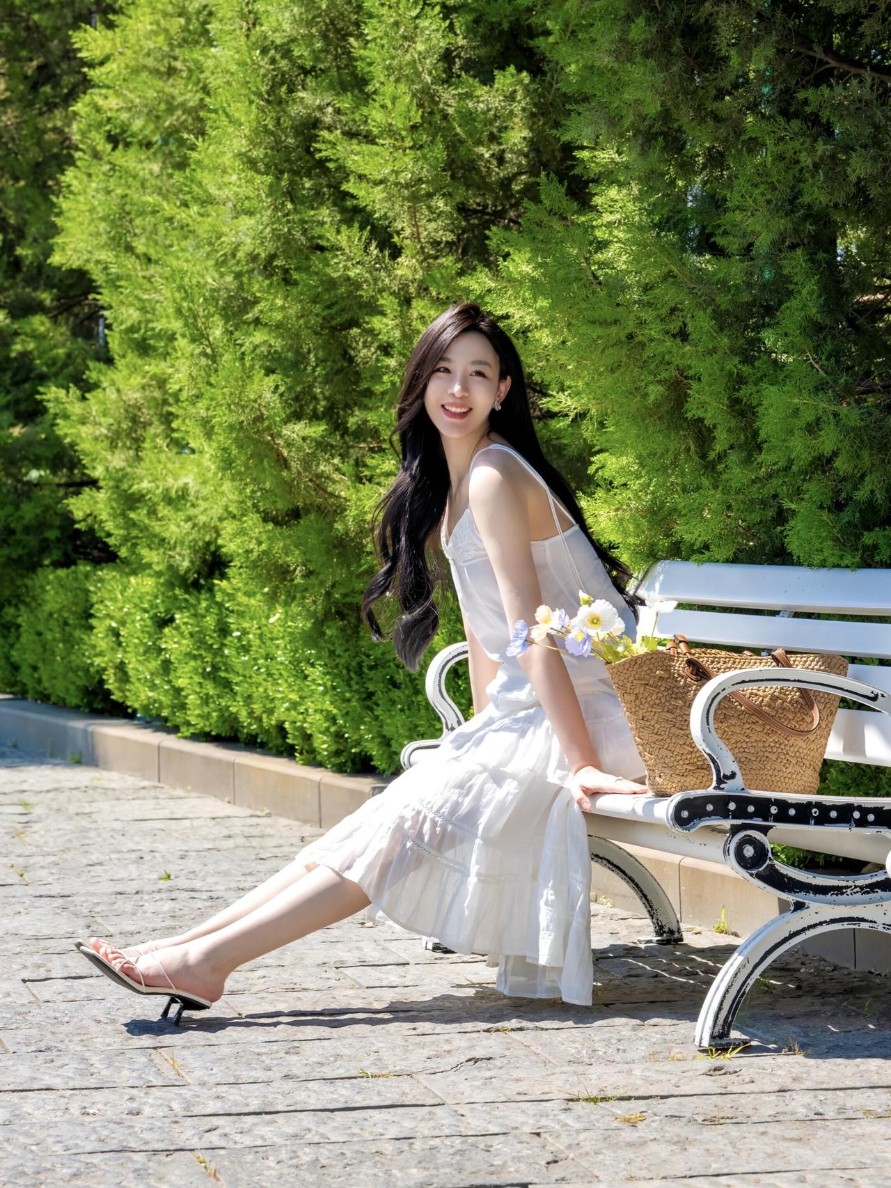 这是走在路上都被夸好漂亮的夏日心动穿搭，宝子们，来分享我的夏日心动穿搭啦，这条白
