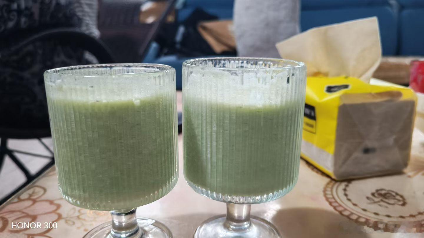 秋天的第一杯黄瓜汁 