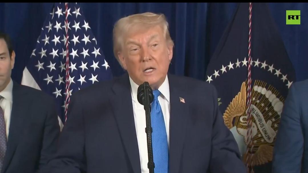 新闻快讯——“对委内瑞拉发动的这场‘雷霆突袭’，是奉我之命开展的。”
突袭马杜罗