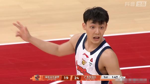 广东东阳光巨星徐杰的球权真是太少了！在今天广东东阳光客场挑战深圳马可波罗的比赛中