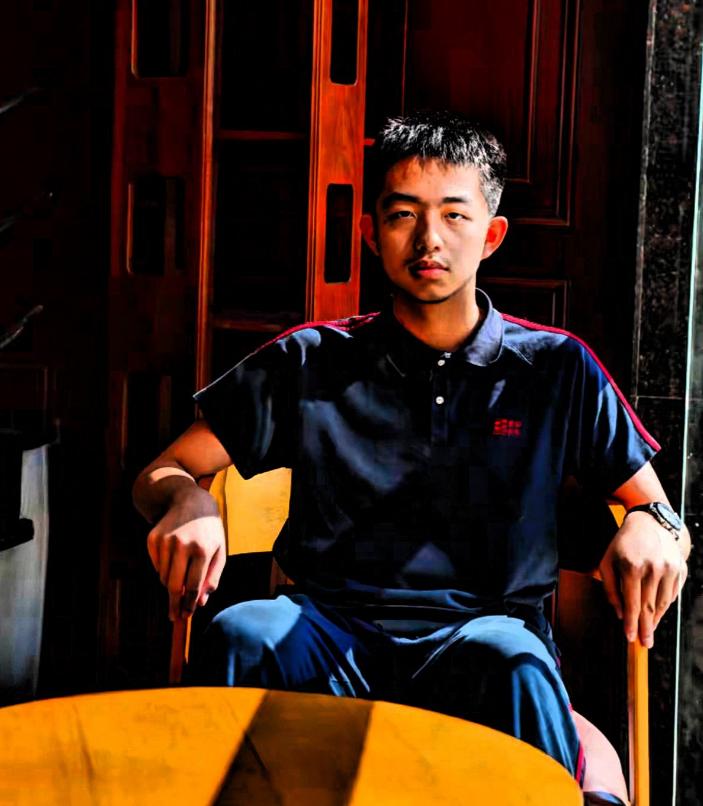 负责出2026年高考数学1卷的老师，估计后槽牙都要咬碎了，
他想破脑袋，也没想明