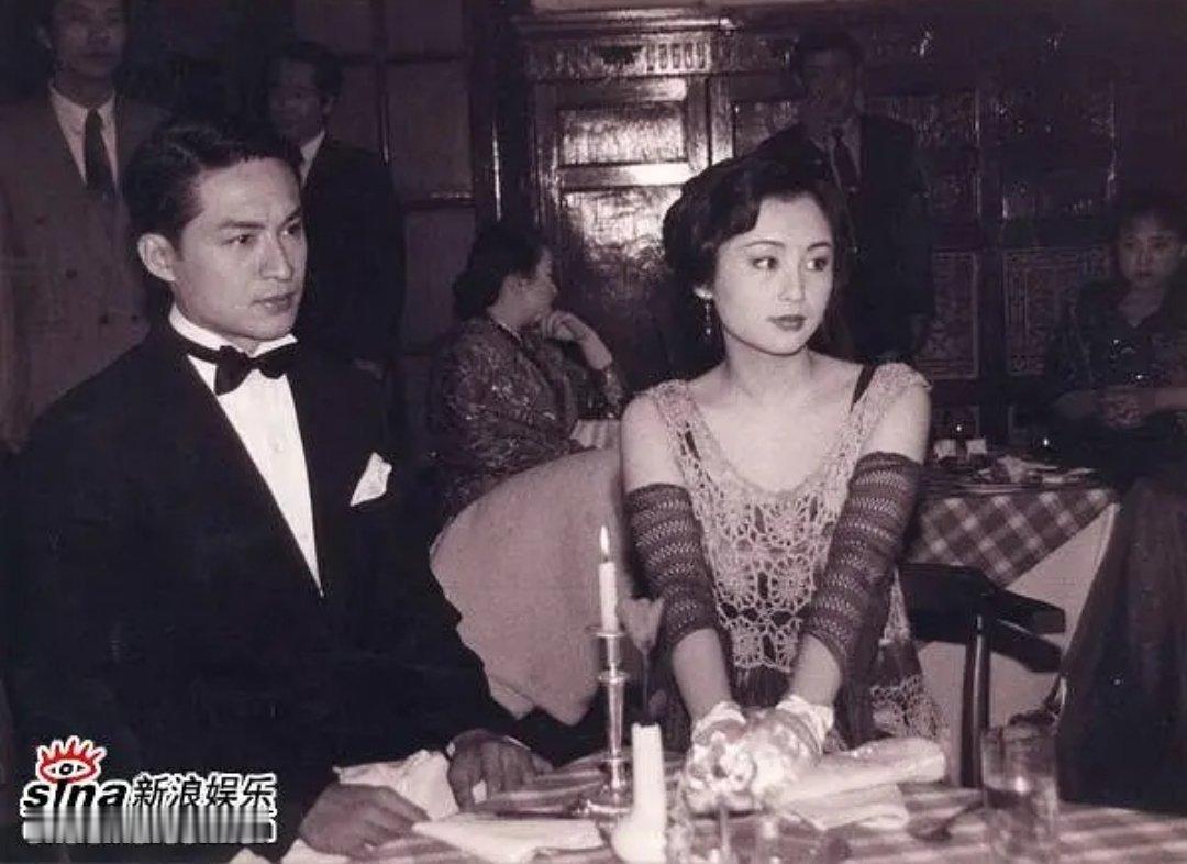 马景涛和陈红以前合作的民国剧剧照，矜贵公子和娇娇千金大小姐既视感，气质太绝了！ 