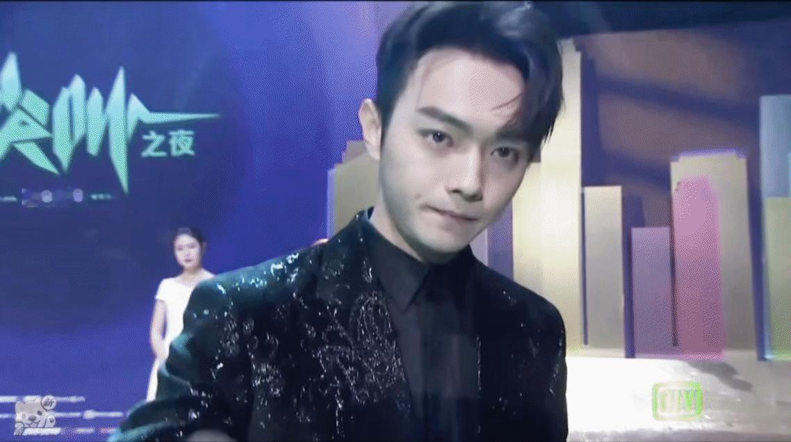 也只有许凯能扛得住各种刁钻角度下直击的镜头许凯